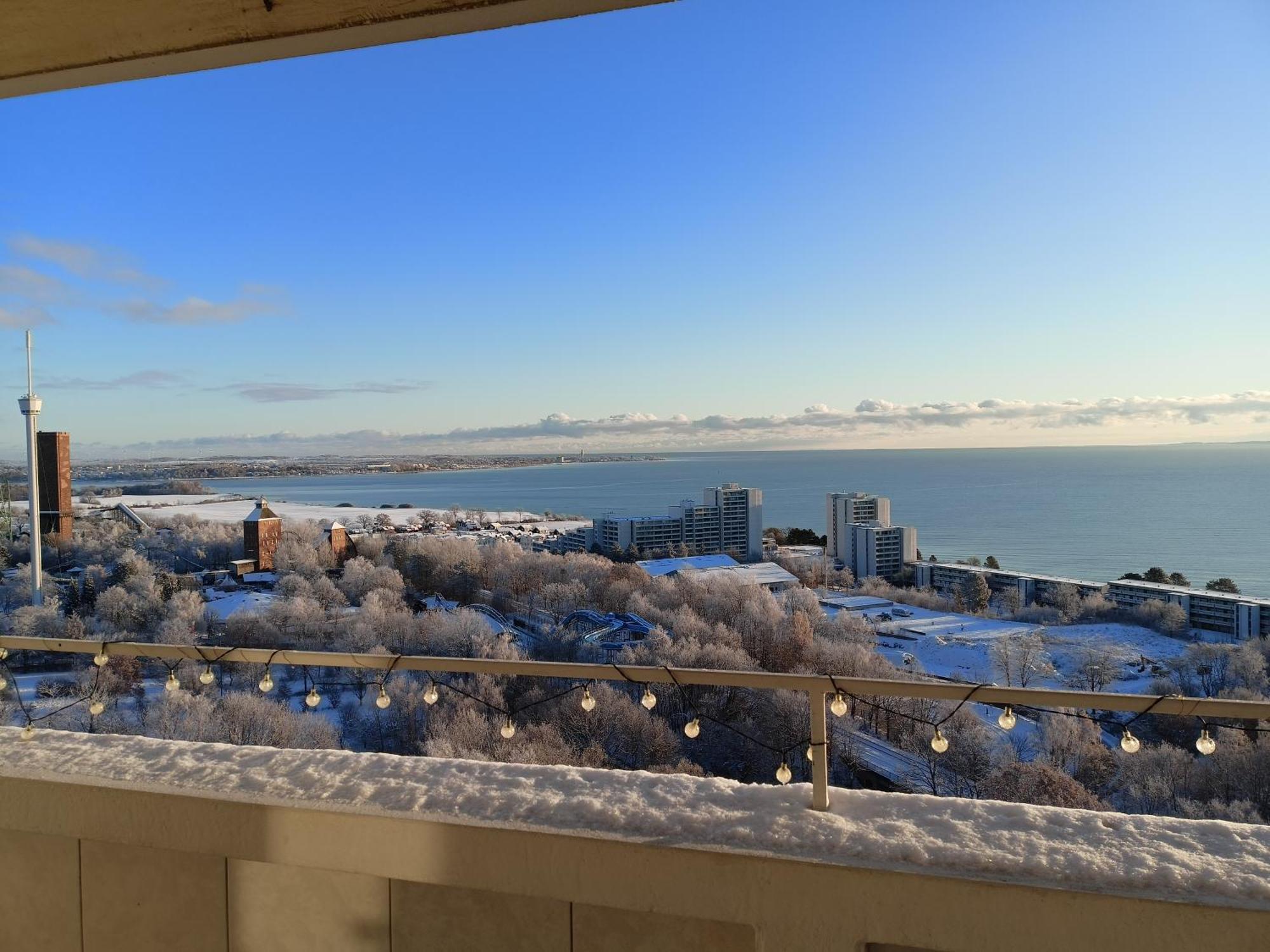 Wohnung Mit Traumhaftem Meerblick Und Schwimmbad Sierksdorf Exteriör bild